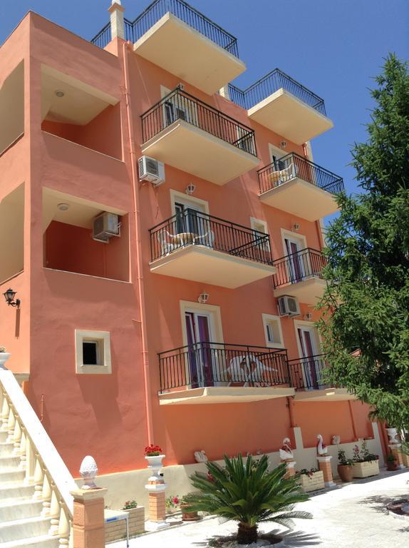 Corfu Sunflower Apartments Benitses  Dış mekan fotoğraf