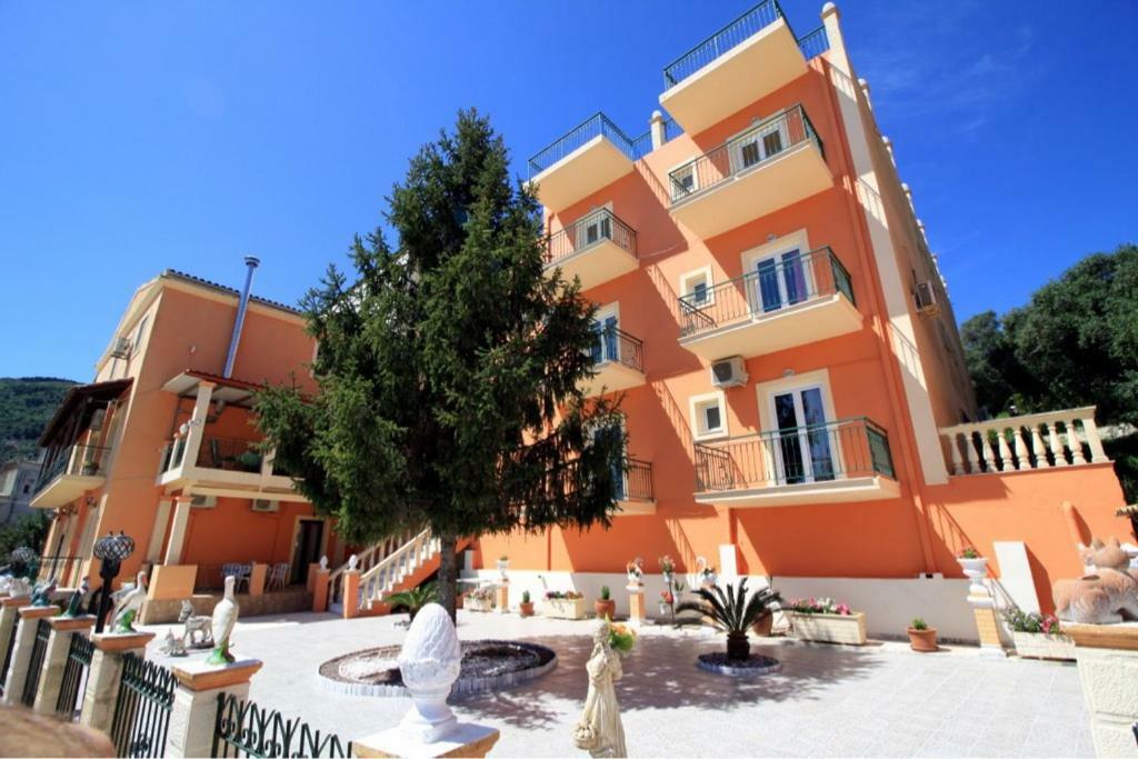 Corfu Sunflower Apartments Benitses  Dış mekan fotoğraf